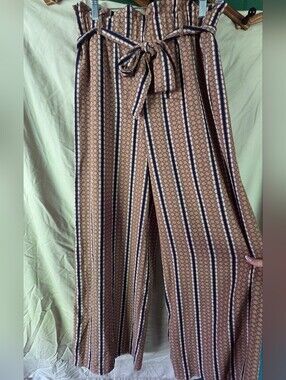 Wide-Leg Paperbag Waist Pants in Navy Stripe